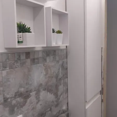 Апартаменты Barbara's House Close The Lakes *
